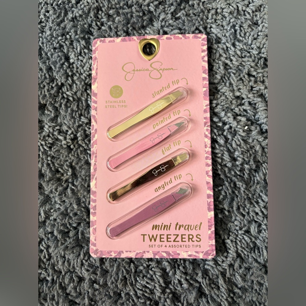 NWT Jessica Simpson mini travel tweezers
